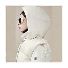 Moncler 2019 Womens Patch Logo Down Pedding Vest - 몽클레어 2019 여성 패치 로고 다운 패딩 조끼 Moc0644x.Size(m - xl).크림
