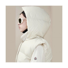 Moncler 2019 Womens Patch Logo Down Pedding Vest - 몽클레어 2019 여성 패치 로고 다운 패딩 조끼 Moc0644x.Size(m - xl).크림