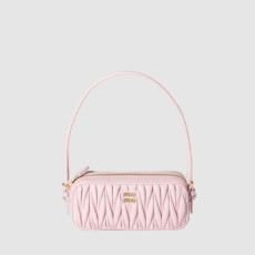 미우미우 여성 마테라쎄 나파 가죽 파우치 - Miumiu Womens Matelasse Nappa Leather Pouch - mib13301x