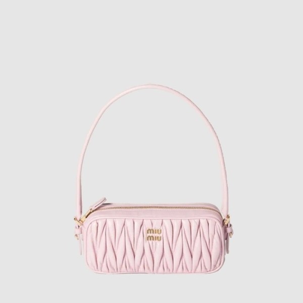 미우미우 여성 마테라쎄 나파 가죽 파우치 - Miumiu Womens Matelasse Nappa Leather Pouch - mib13301x