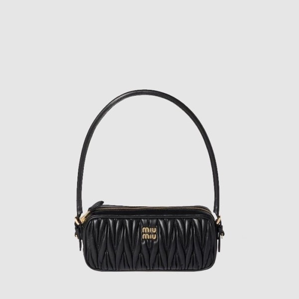미우미우 여성 마테라쎄 나파 가죽 파우치 - Miumiu Womens Matelasse Nappa Leather Pouch - mib13302x