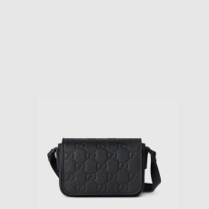 구찌 남성 GG 러버 효과 수퍼 미니백 - Gucci Mens GG Rubber Effect Super Mini Bag - gub9123x