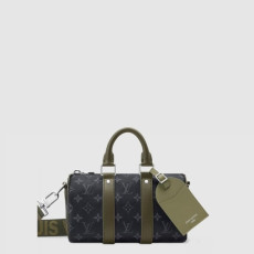 루이비통 남성 키폴 반둘리에 25 M28638 - Louis vuitton Mens Keepall Bandoulière 25 - lvb16377x