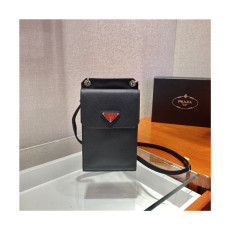 프라다]Prada 2021 Men's Leather Phone Bag,11cmPRAB0450 - 프라다 2021 남성용 레더 폰백,11cm,블랙